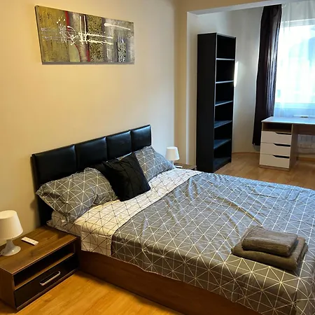 Nice, Spacious And Cozy *