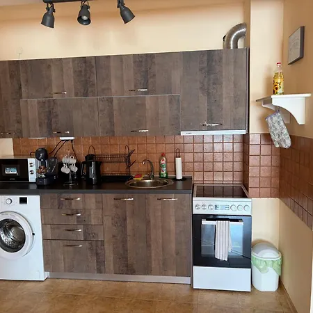 Nice, Spacious And Cozy *