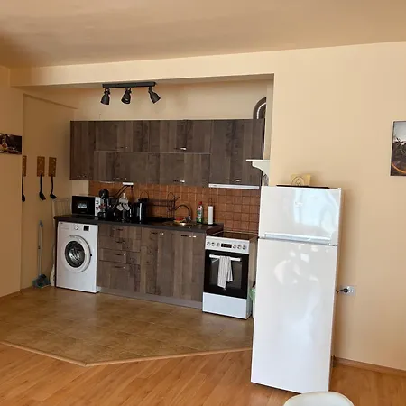 Nice, Spacious And Cozy סופיה
