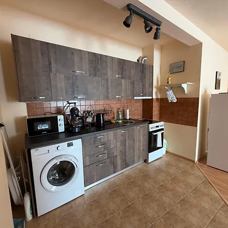 Nice, Spacious And Cozy * סופיה