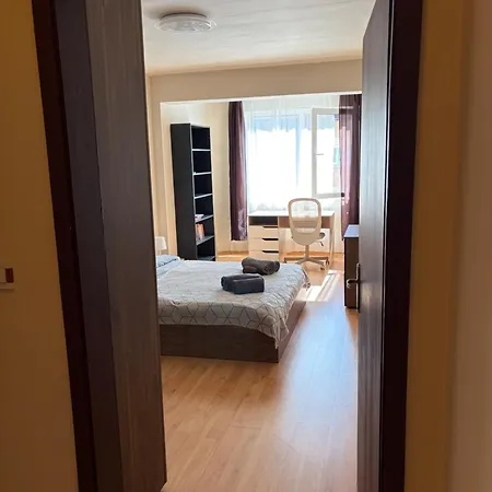דירה Nice, Spacious And Cozy סופיה
