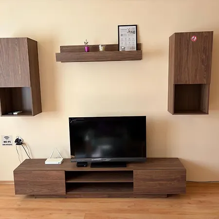 דירה Nice, Spacious And Cozy סופיה