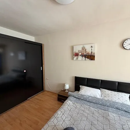 דירה Nice, Spacious And Cozy סופיה