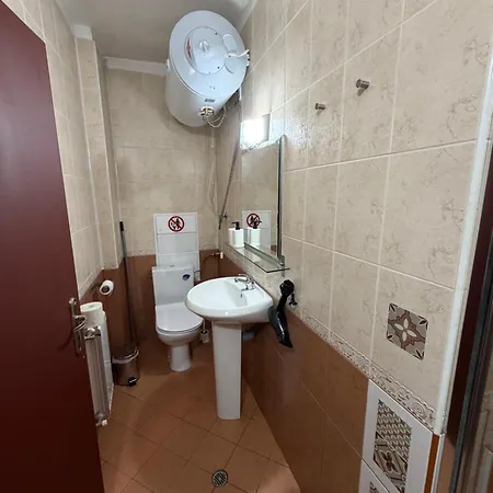 Nice, Spacious And Cozy * סופיה