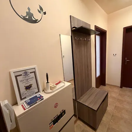 Nice, Spacious And Cozy דירה *