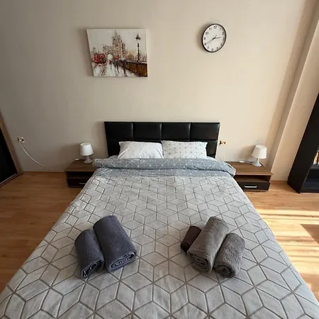 Nice, Spacious And Cozy דירה סופיה