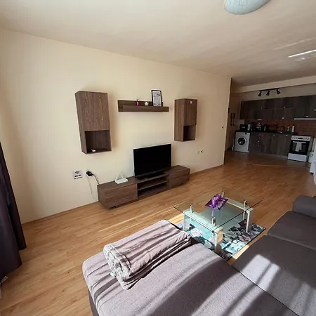Nice, Spacious And Cozy סופיה